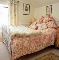 Classic country bedroom 